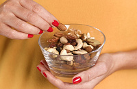 Горсть орехов в день может значительно снизить риск сердечных заболеваний